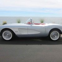 1960 Chevrolet Corvette Roadster - Image 9