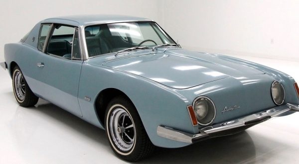 1964 Studebaker Avanti